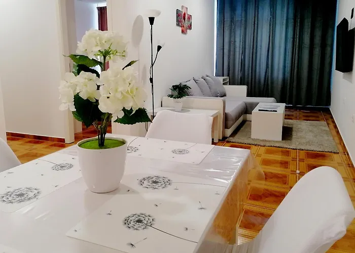 شقة Tri Kralja - Three Kings In The Center With Private Parking *