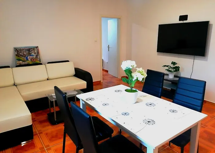 Tri Kralja - Three Kings In The Center With Private Parking * إيموتسكي