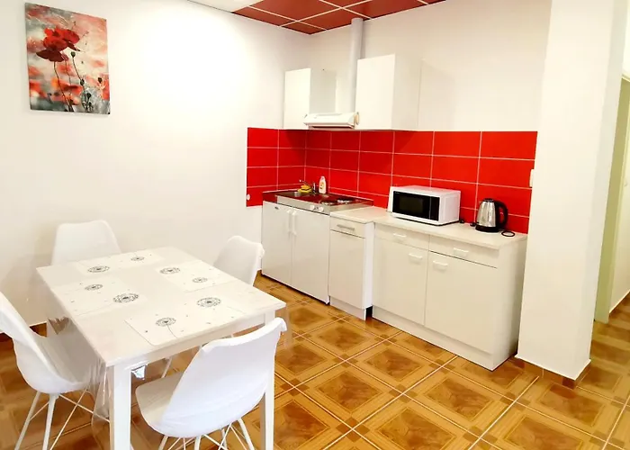 شقة Tri Kralja - Three Kings In The Center With Private Parking إيموتسكي